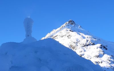 Grösster Ice Stupa in Europa?